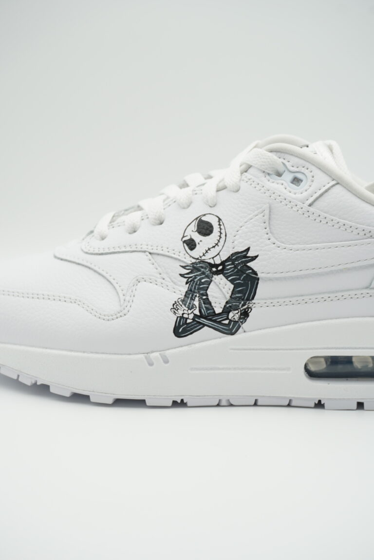 Nightmare on Christmas Sneaker 1