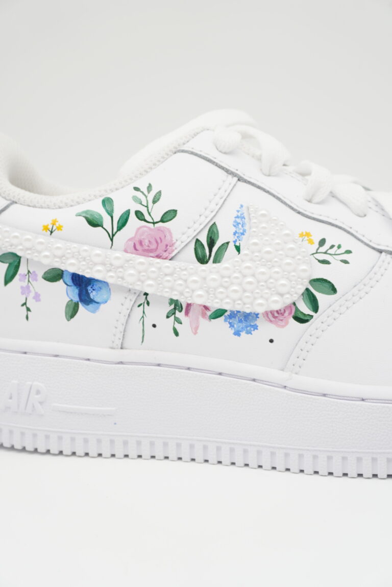 Blumen Hochzeitssneaker Nah