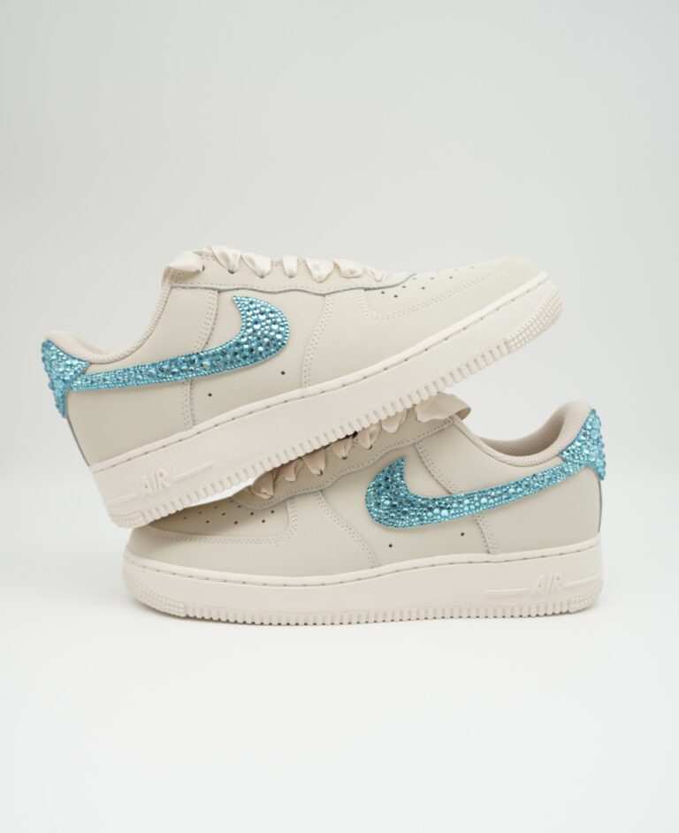 blaue Glitzersteine Sneaker