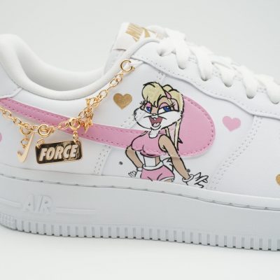 Lola Bunny Sneaker Nahaufnahme 1